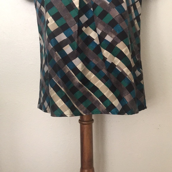 Women’s Silk Blouse - Picture 3 of 12